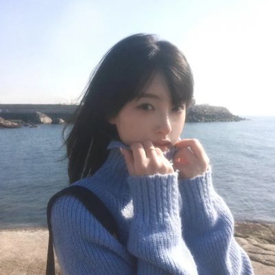 小姑娘艾萝依